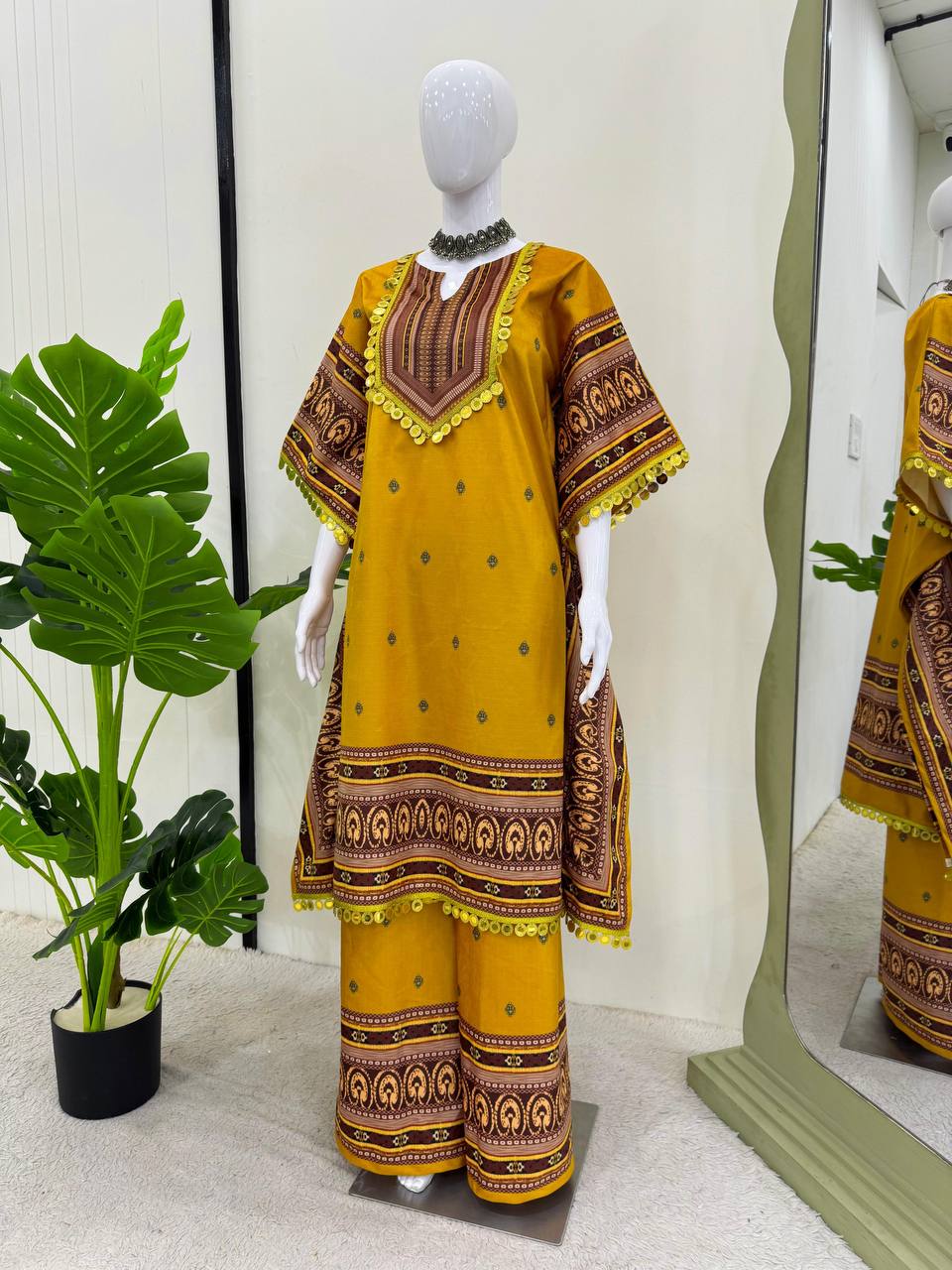 Luxurious Viscous Velvet Kaftan plazzo Set