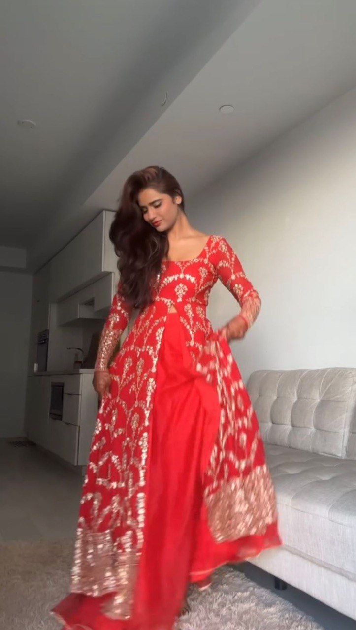 Exquisite Top, Pant, and Dupatta set