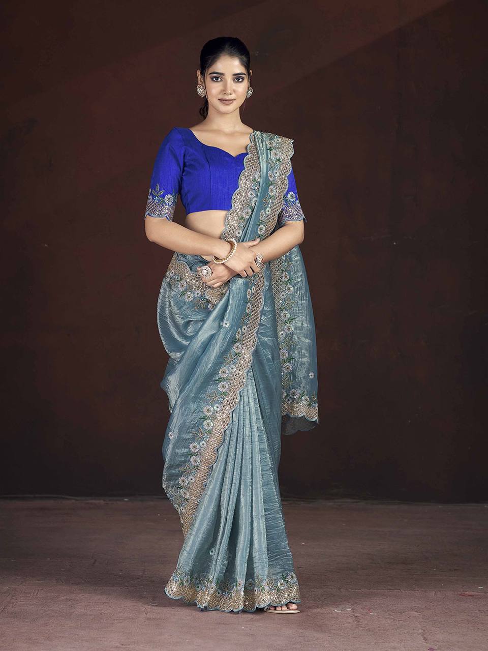 Exquisite Gold Crunchy Saree Featuring Beautiful Floral Embroidery