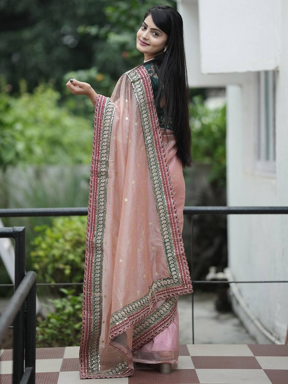 Heavy Twilve Banarasi Crush Saree, meticulously crafted with intricate Jari weave and embroidery