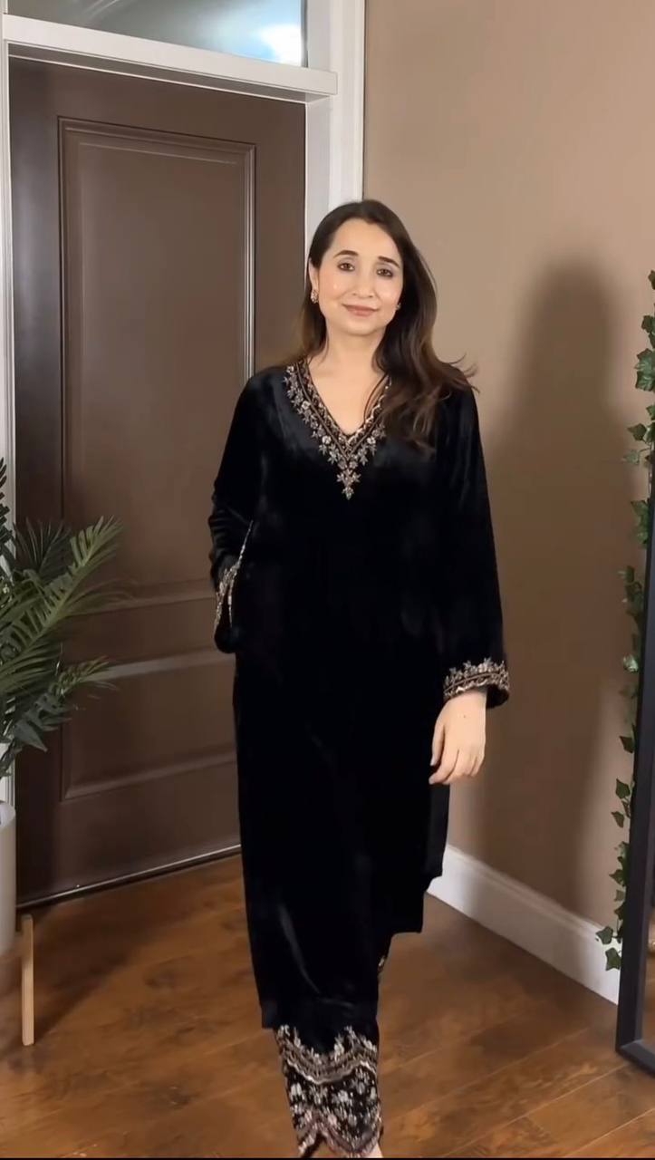Luxurious viscose velvet Top With Pent